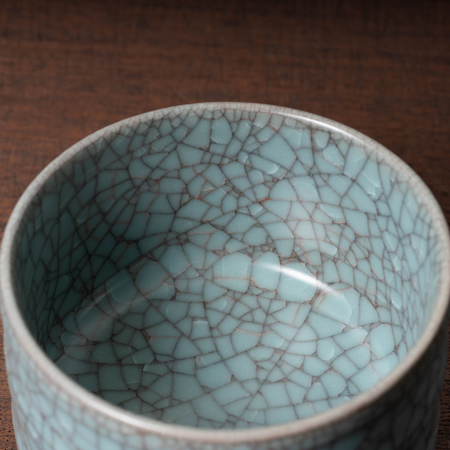 Southern Song Dynasty Ge-ware-type Celadon Basin with Three Legs