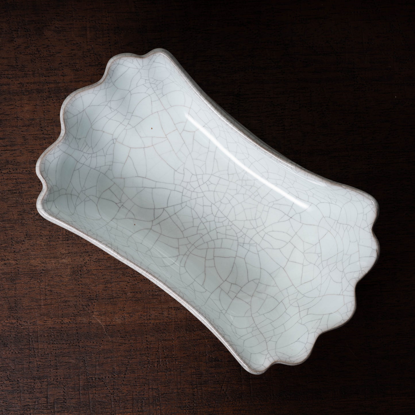 Ming Dynasty Ge-type ware Bowl with Flower Shaped