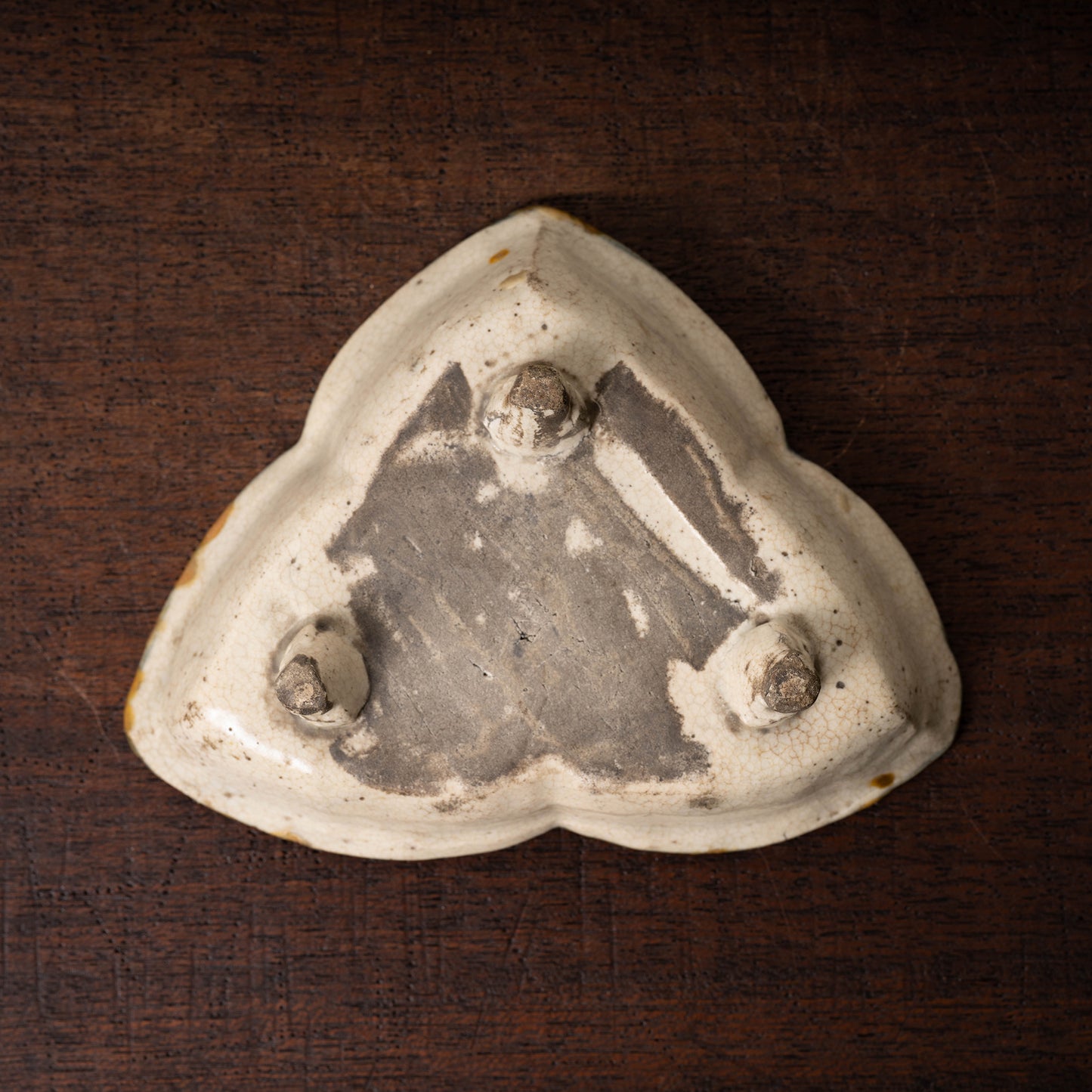 Edo Period Seto ware Blue and White Plate with Animal Legs