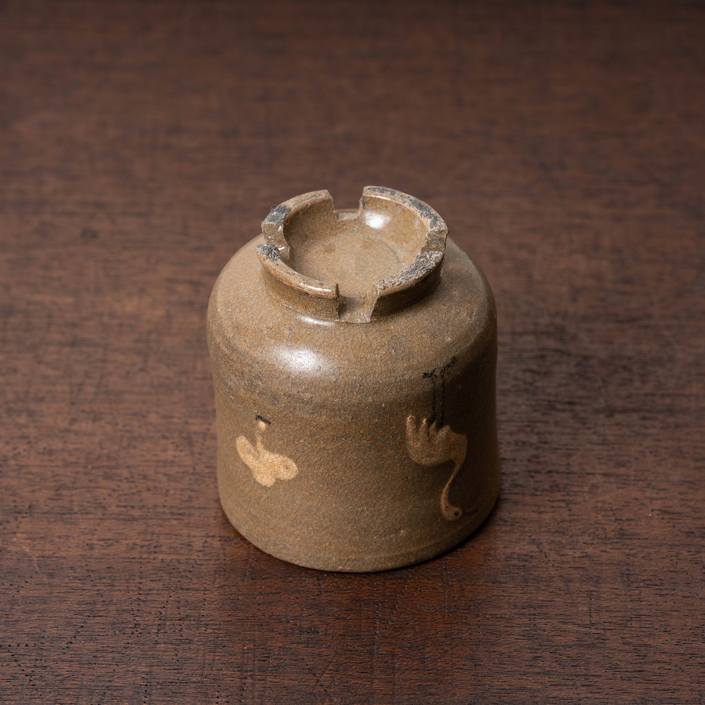 Goryeo Dynasty Celadon Cylindrical Tea Bowl with Inlaid Crane Design