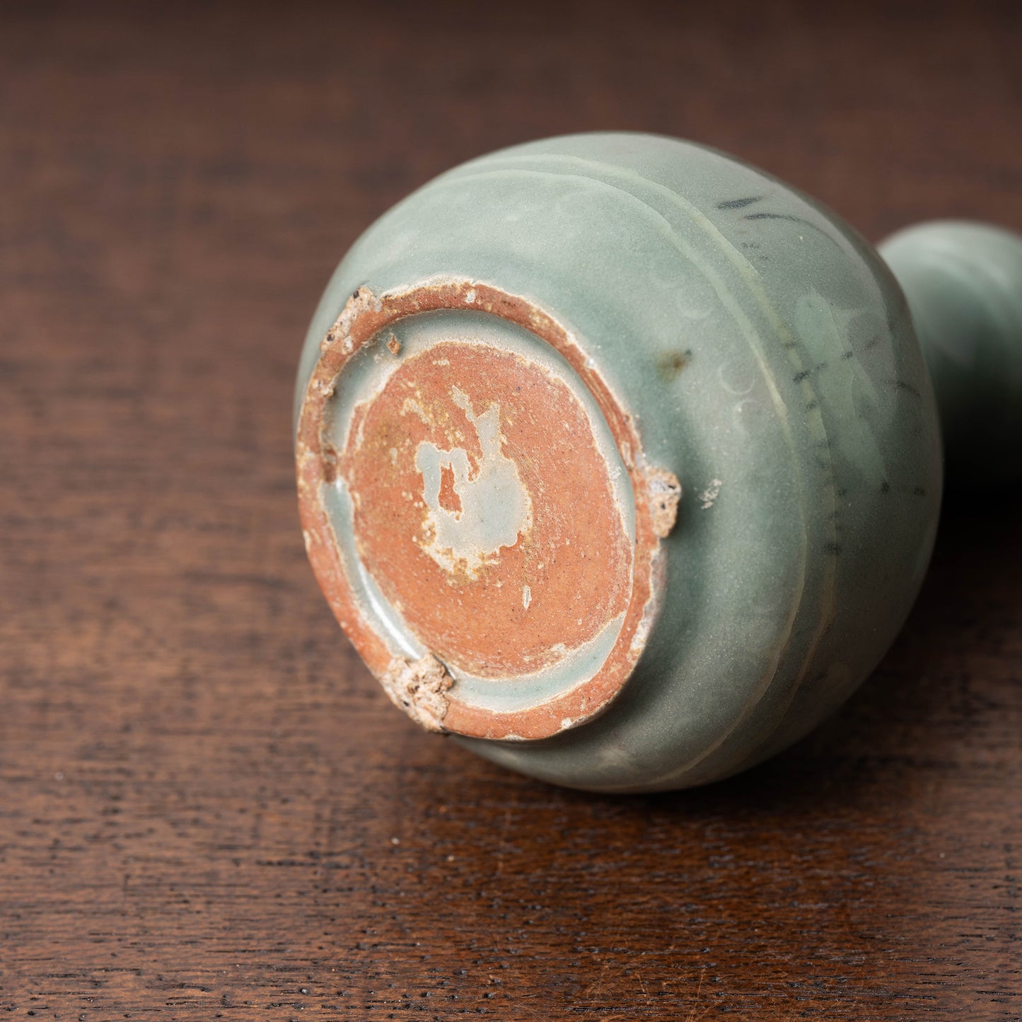 Goryeo Celadon small Bottle with Inlaid Lotus Pond Waterfowl Design