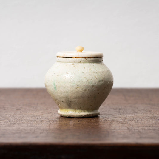 唐代 白釉茶入(薬壺)