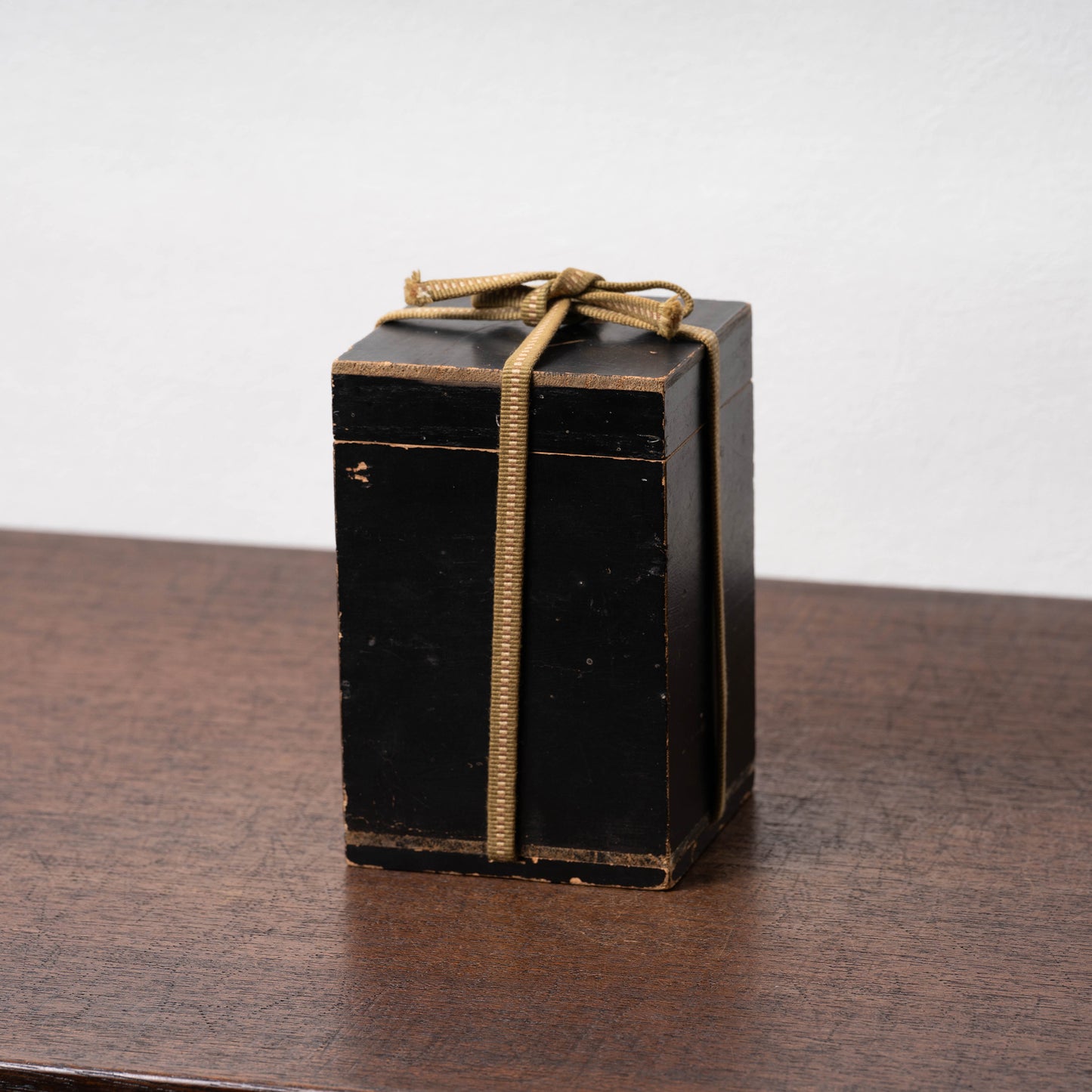 Northern Song Dynasty Yue ware Celadon Jarlet