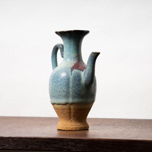 北宋 鈞窯 澱青釉紫斑瓜棱花口水注