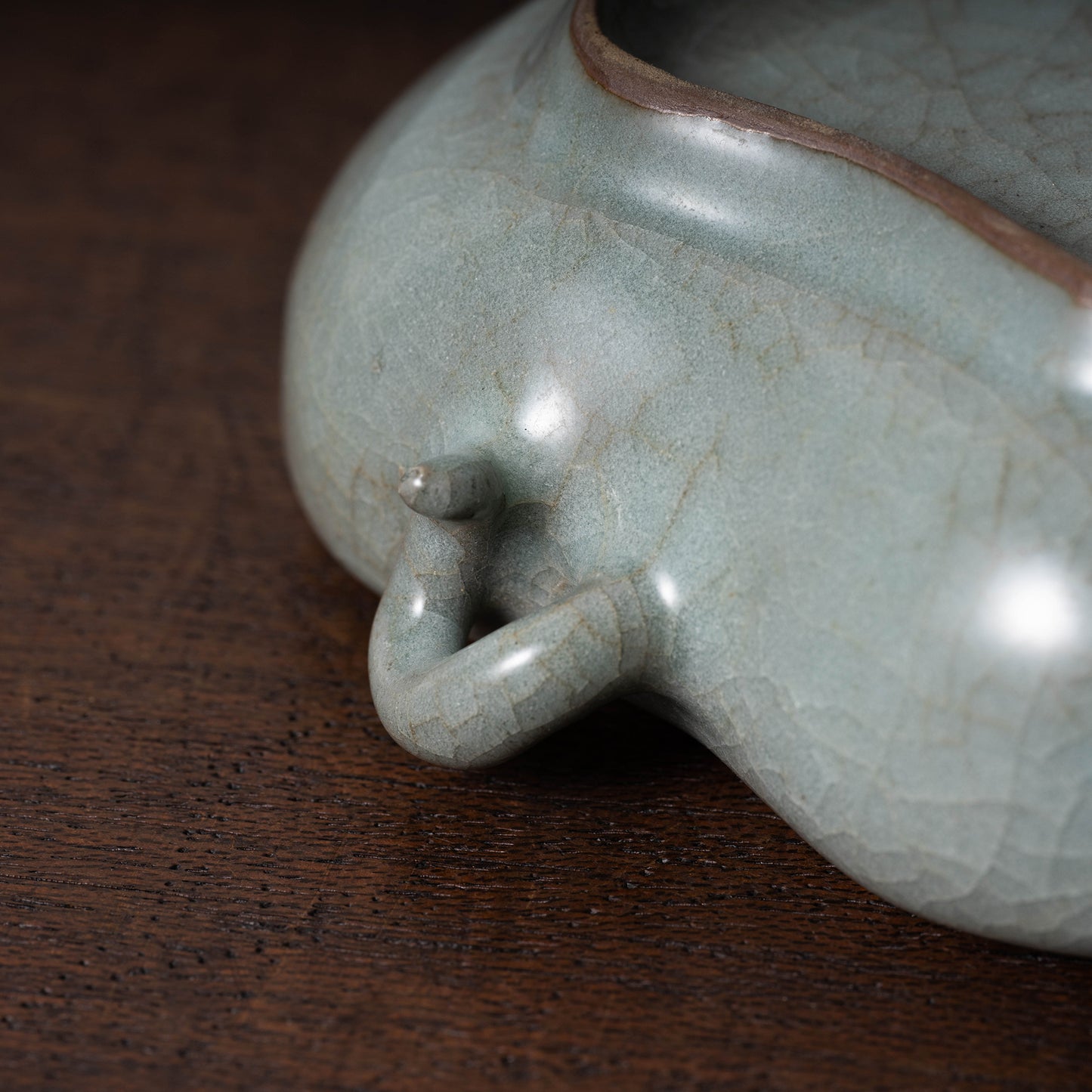 Southern Song Dynasty Guanware Celadon Bowl with Peach Shaped
