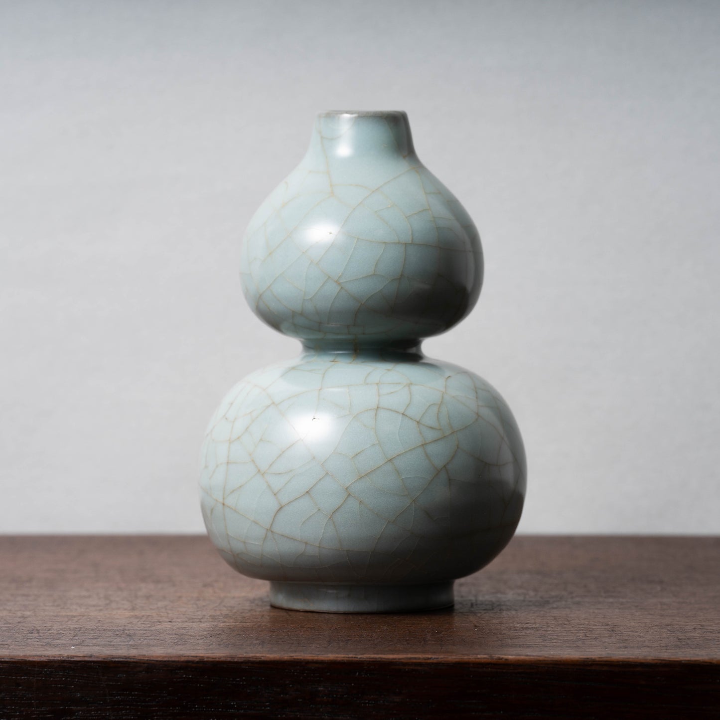 Southern Song Dynasty Guan ware Celadon Vase with Calabash Shape