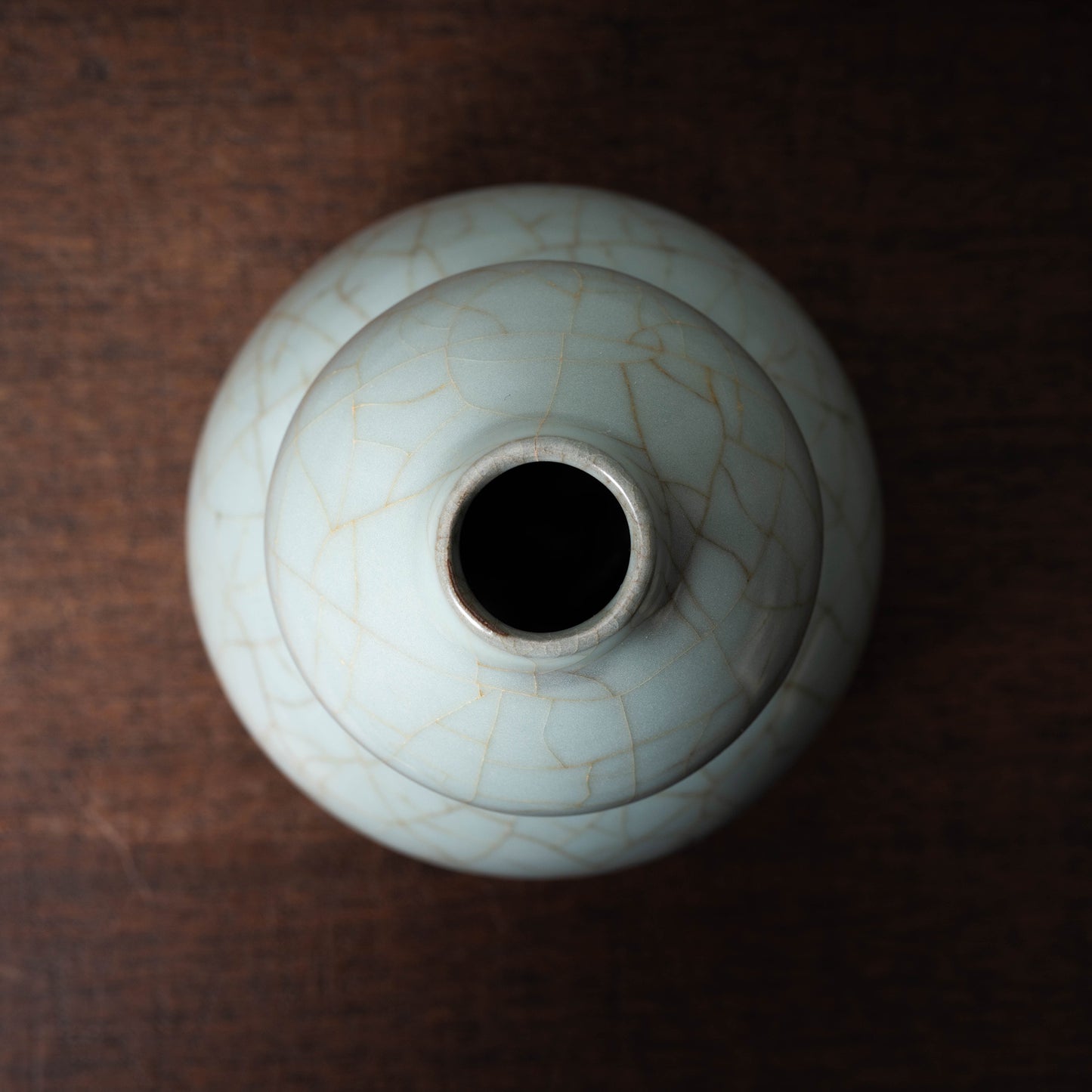 Southern Song Dynasty Guan ware Celadon Vase with Calabash Shape