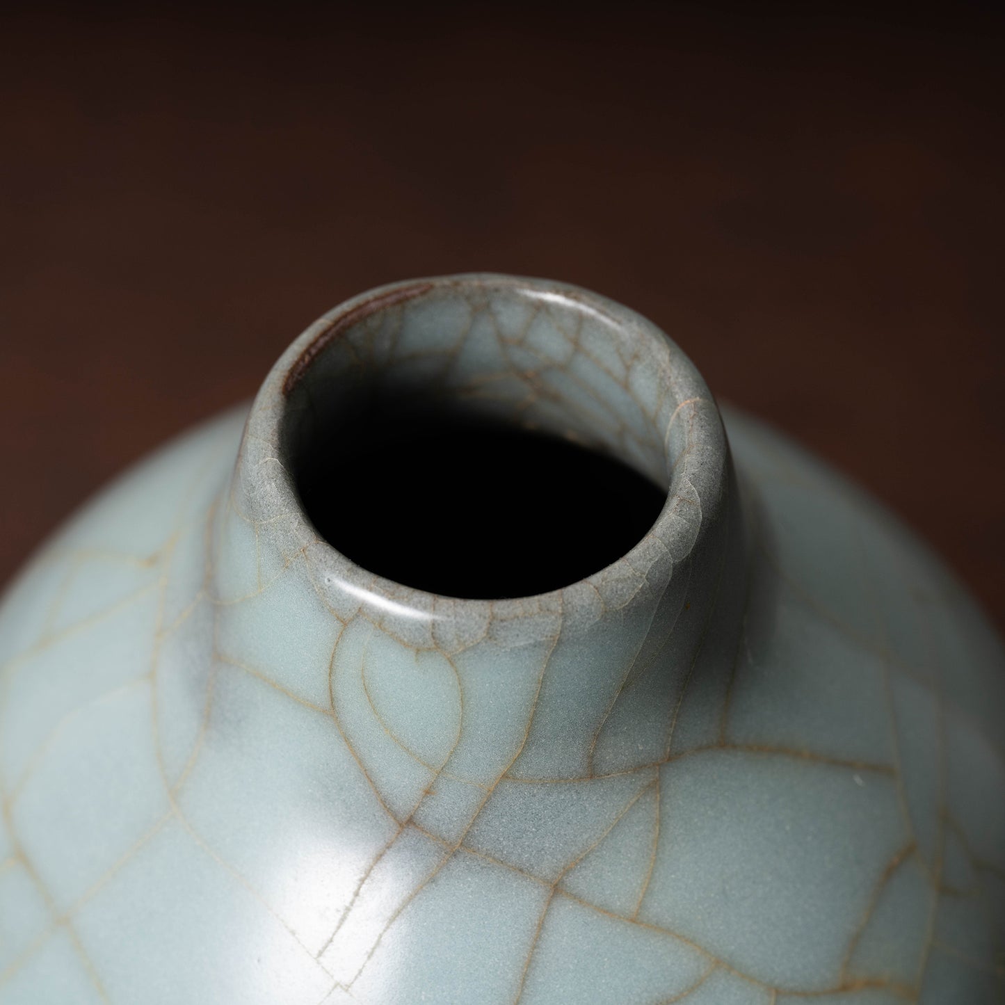 Southern Song Dynasty Guan ware Celadon Vase with Calabash Shape