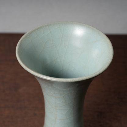 Southern Song Dynasty Guan ware Celadon Vase