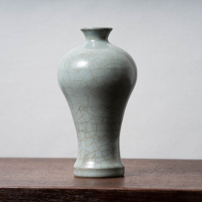 Southern Song Dynasty Guan ware Celadon Meiping Vase