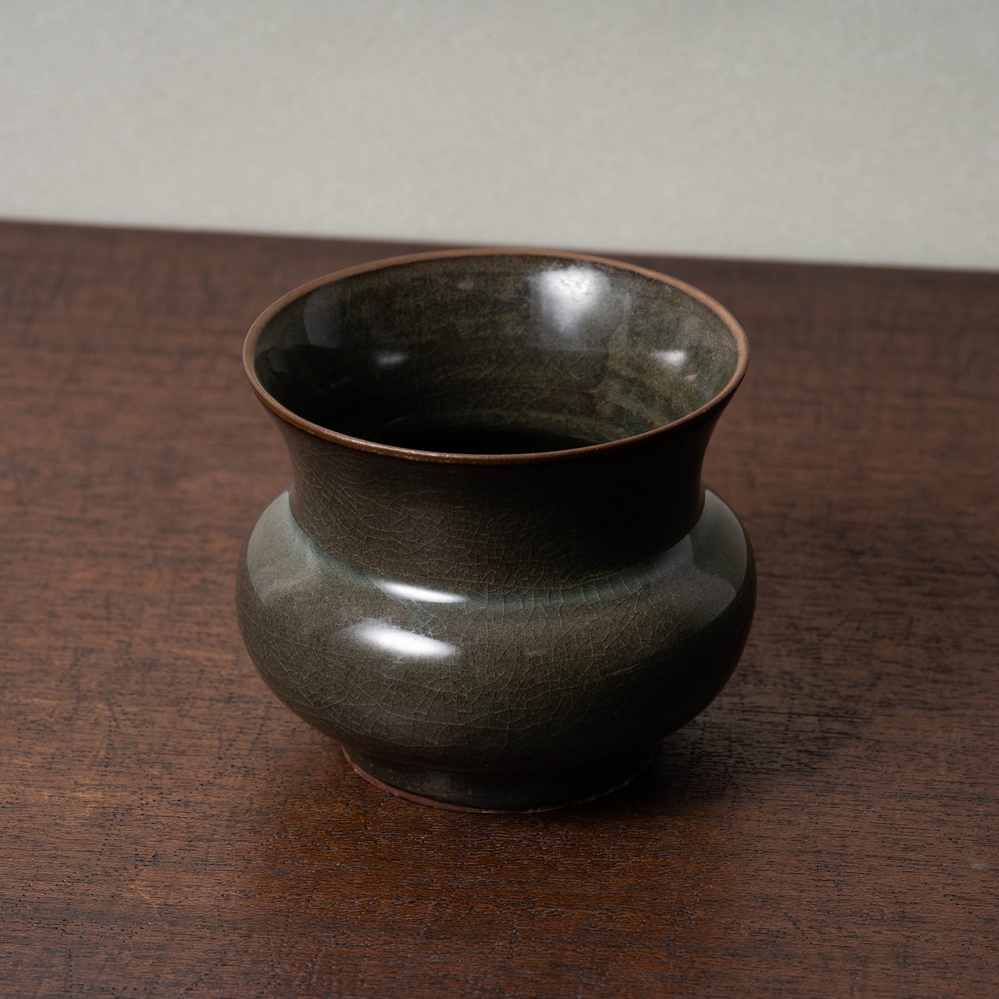 Southern Song Dynasty Black Celadon Jarlet