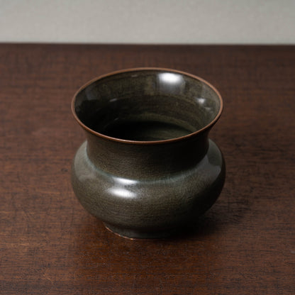 Southern Song Dynasty Black Celadon Jarlet