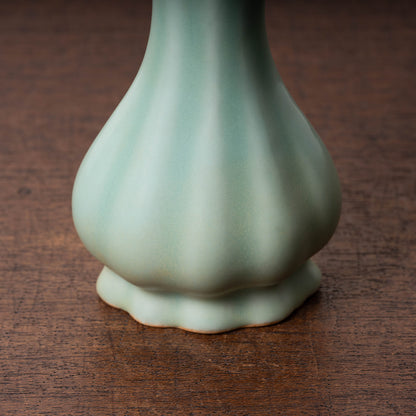 Yuan Dynasty Longquan ware Celadon Vase with Gourd and Flower Design