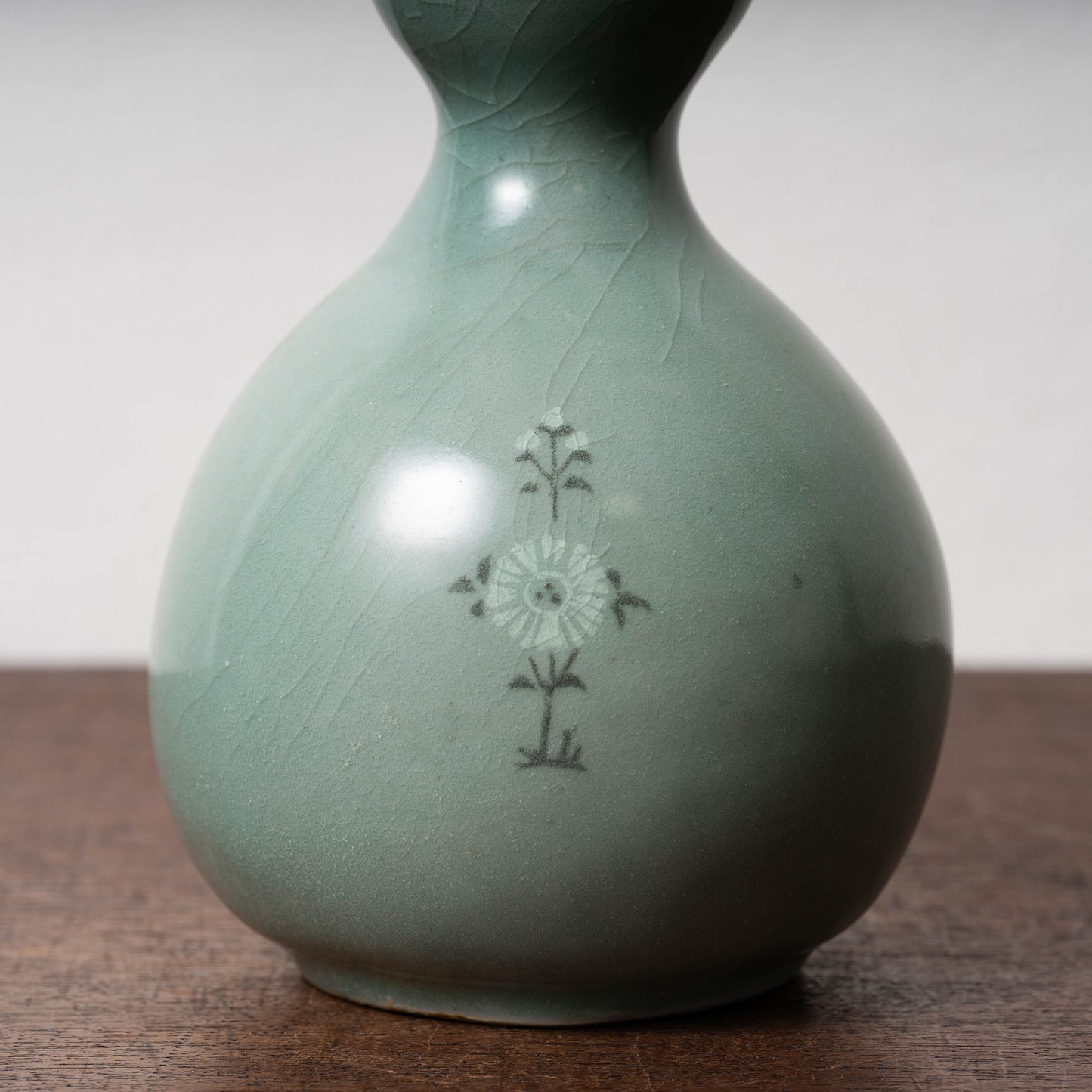 高麗 青磁象嵌菊花文瓢形瓶