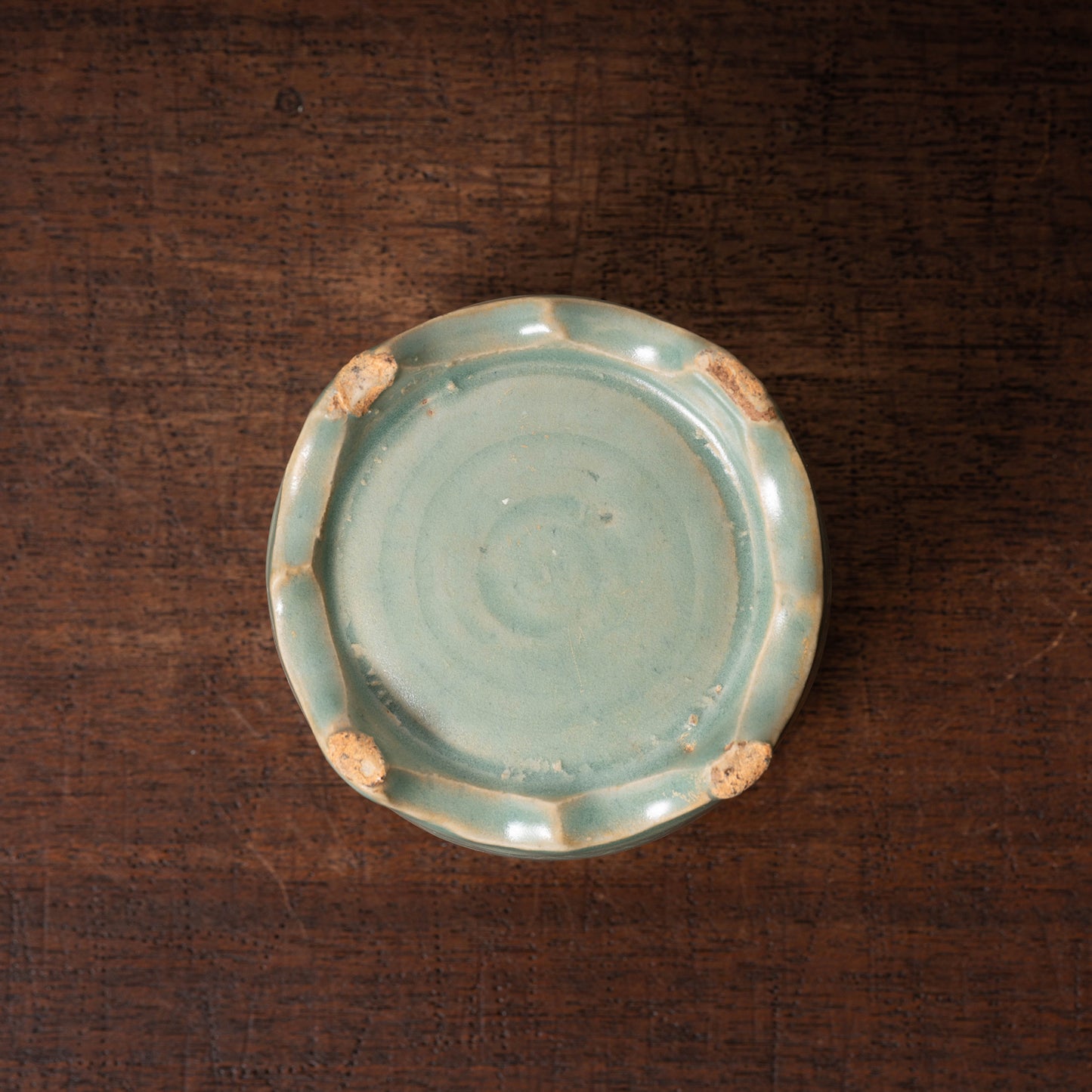 高麗 青磁象嵌梵字文有蓋壺