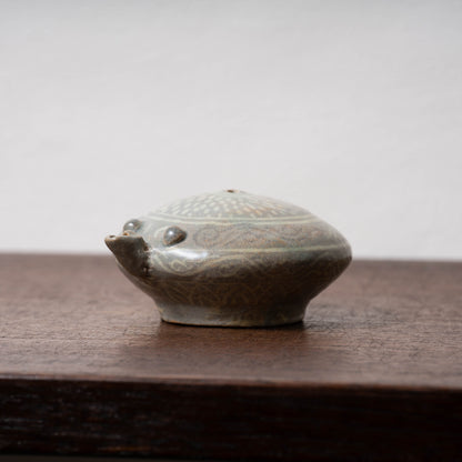 Goryeo Celadon Round Shape Water Dropper with Inlaid 