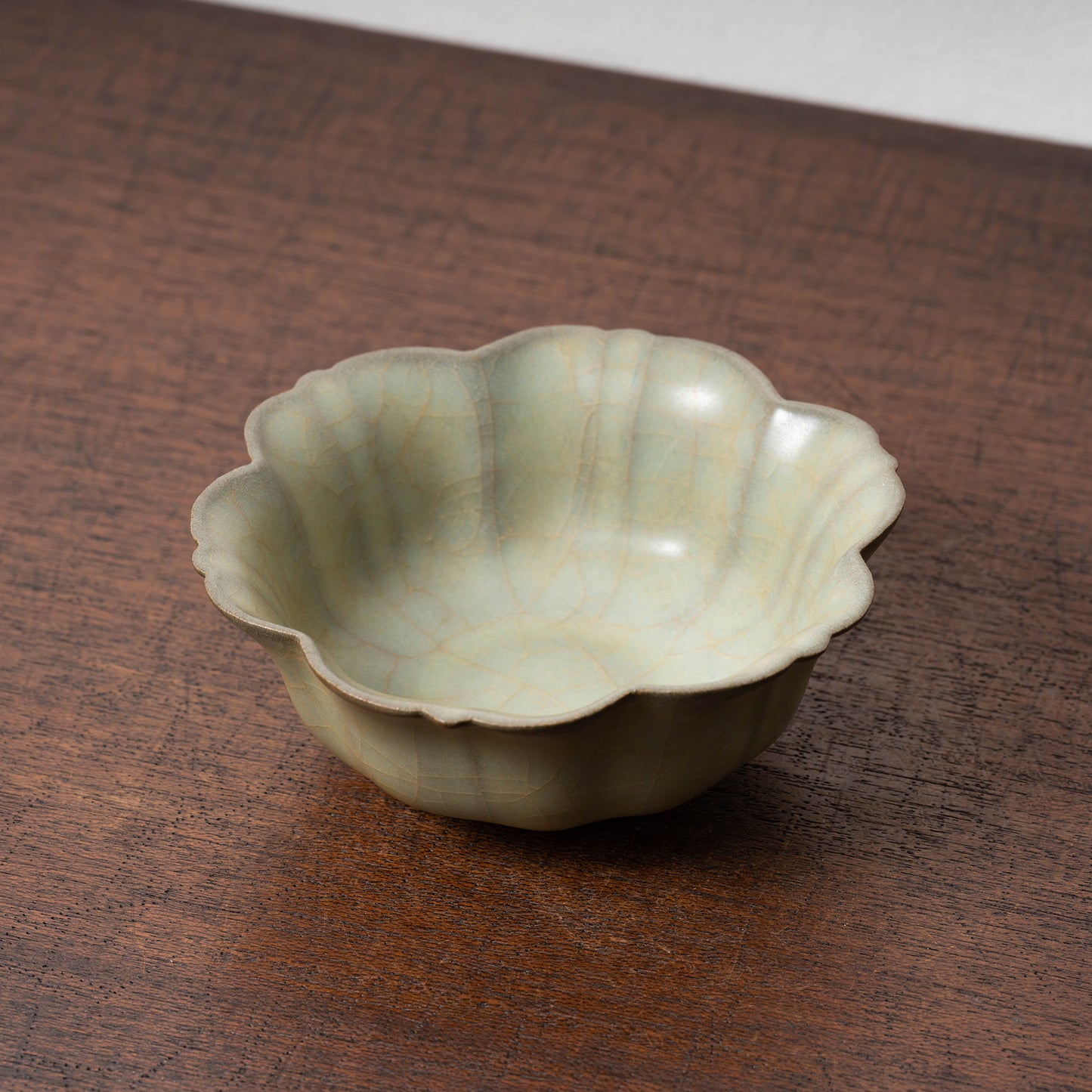 Southern Song Dynasty Celadon Teabowl with Flower Shaped