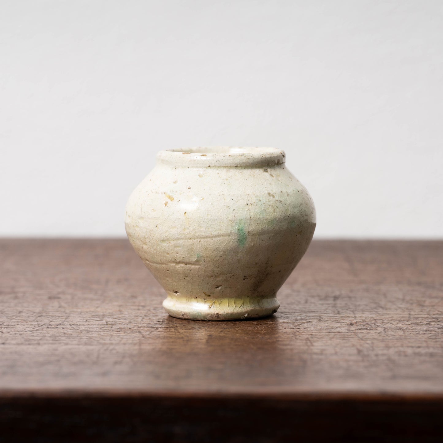 Tang Dynasty White Porcelain Tea container