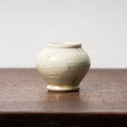 Tang Dynasty White Porcelain Tea container