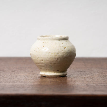 Tang Dynasty White Porcelain Tea container