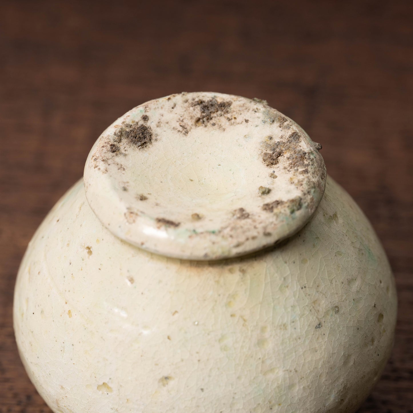 Tang Dynasty White Porcelain Tea container