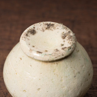 Tang Dynasty White Porcelain Tea container