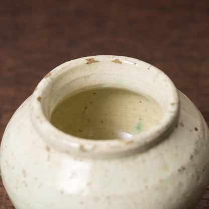 Tang Dynasty White Porcelain Tea container