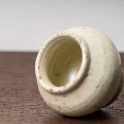 Tang Dynasty White Porcelain Tea container