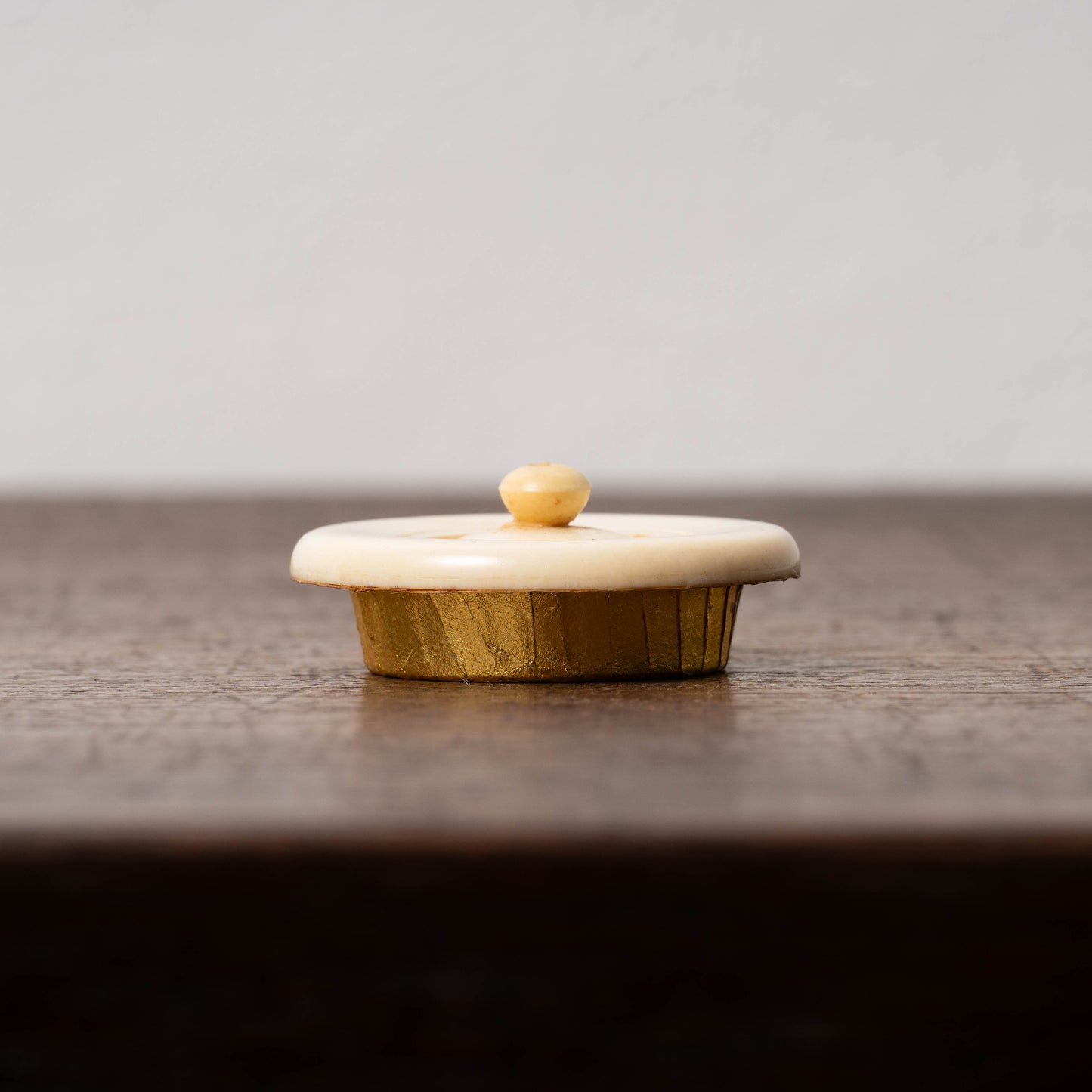 Tang Dynasty White Porcelain Tea container