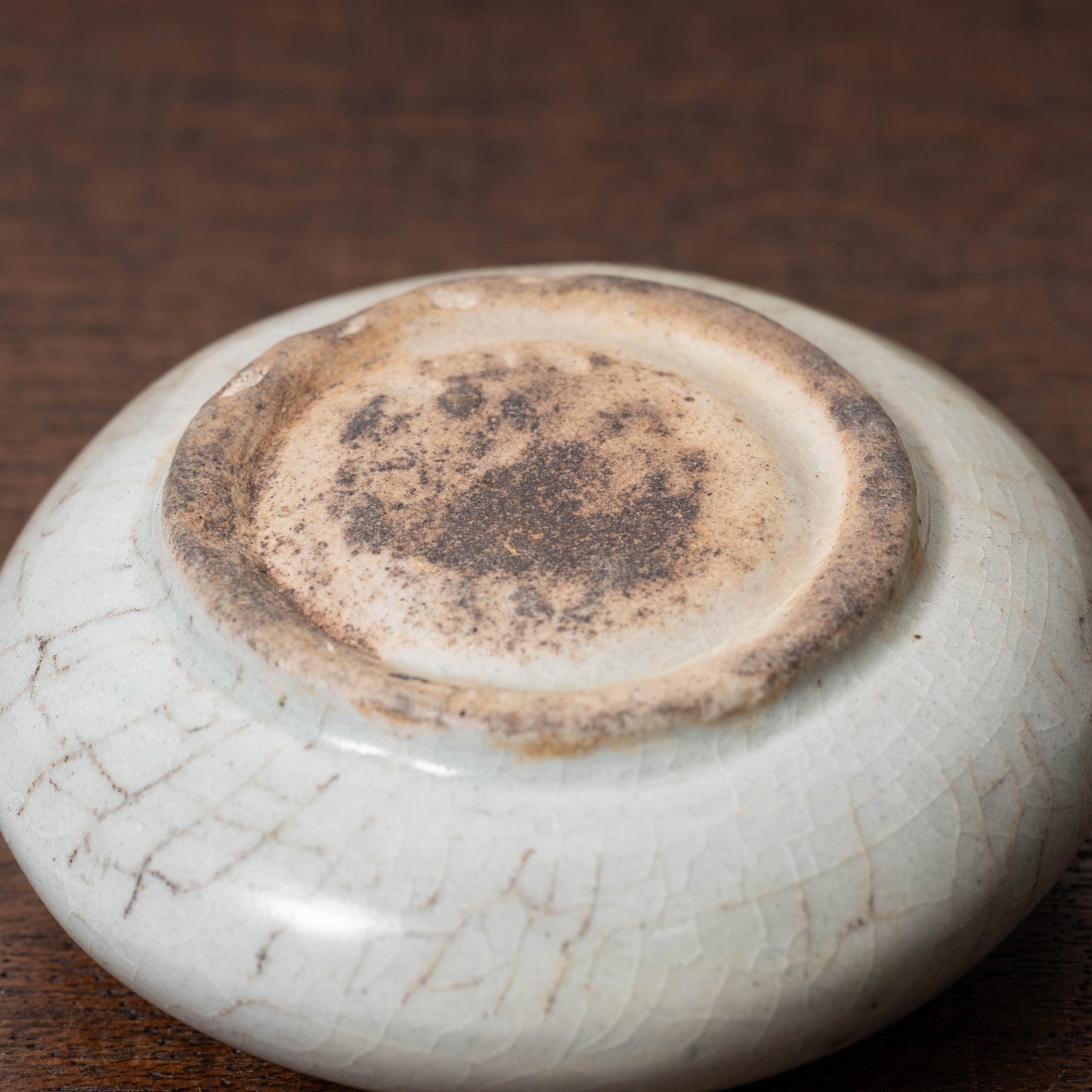 Joseon Dynasty White Porcelain Round Shape Water Dropper