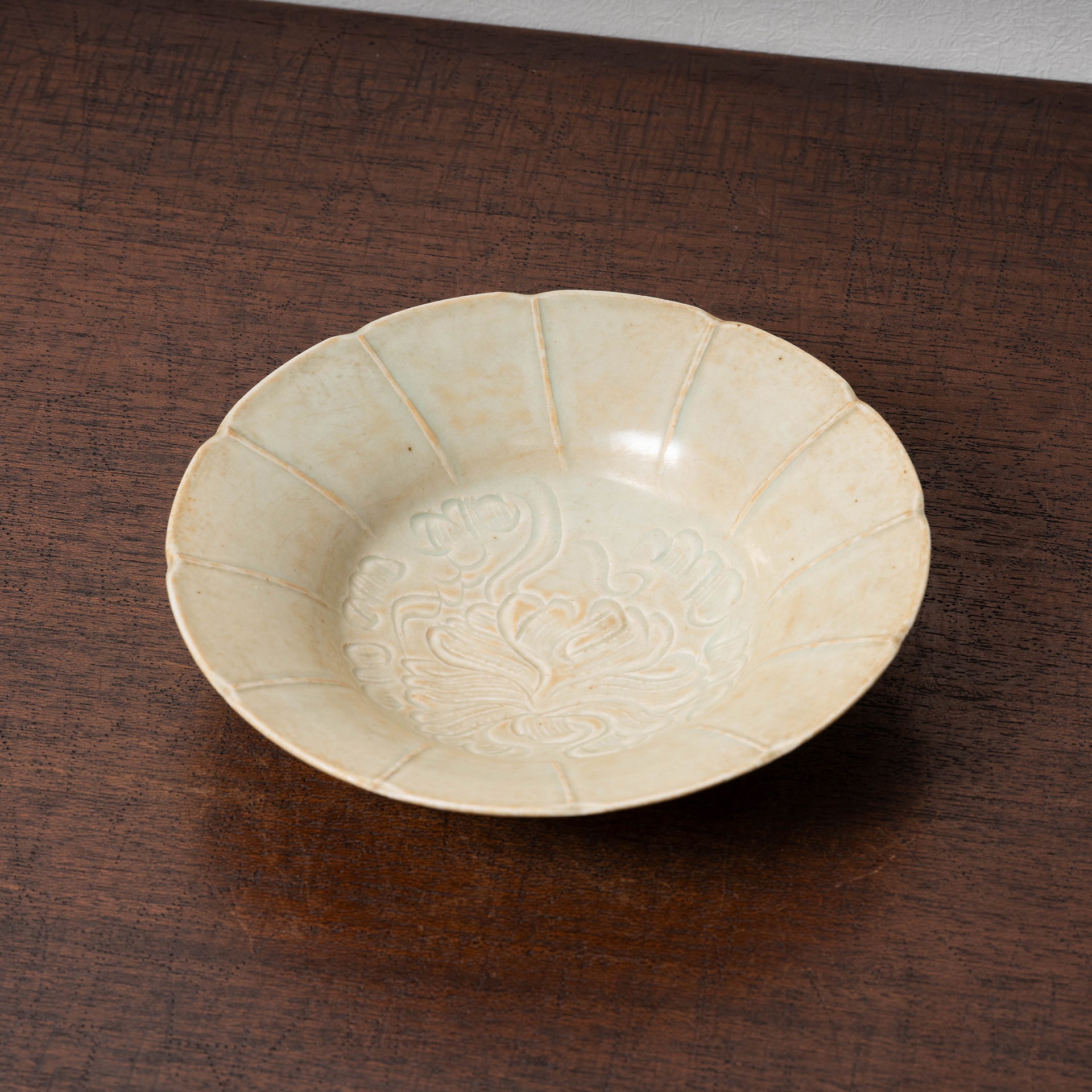 影青 劃花 輪花 碗 宋時代 青白磁 中国美術 小鉢 北宋 景徳鎮 美術品 