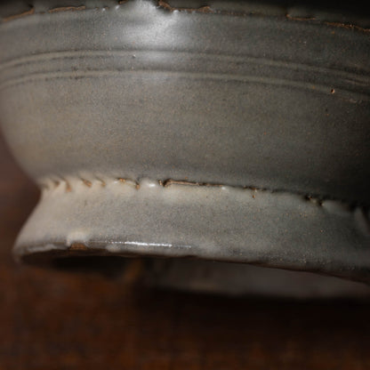 高麗 青磁象嵌菊花文托