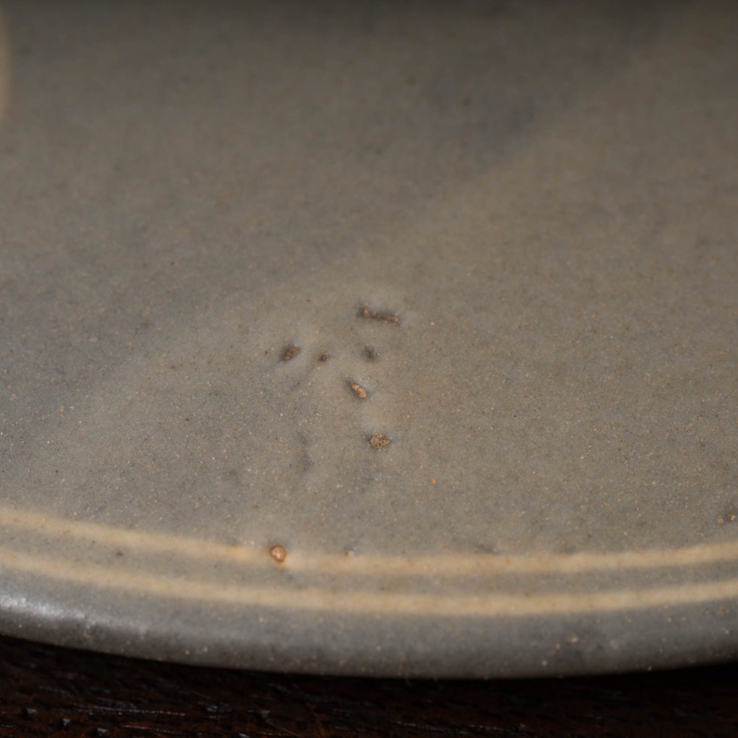 高麗 青磁象嵌菊花文托