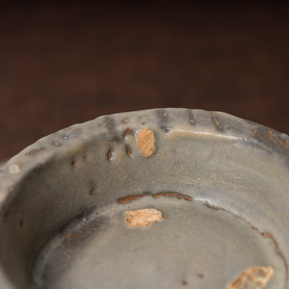 高麗 青磁象嵌菊花文托