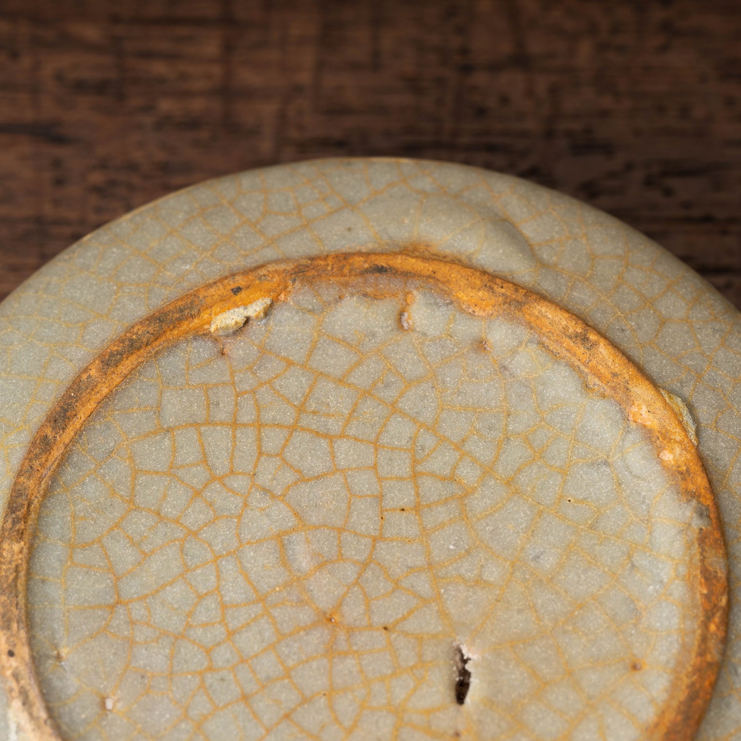 高麗 青磁象嵌牡丹文合子