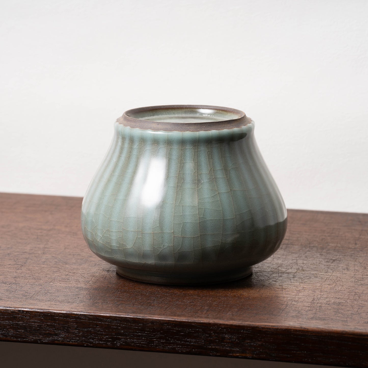 Southern Song Dynasty Celadon Wine Jar with Leaf Lid