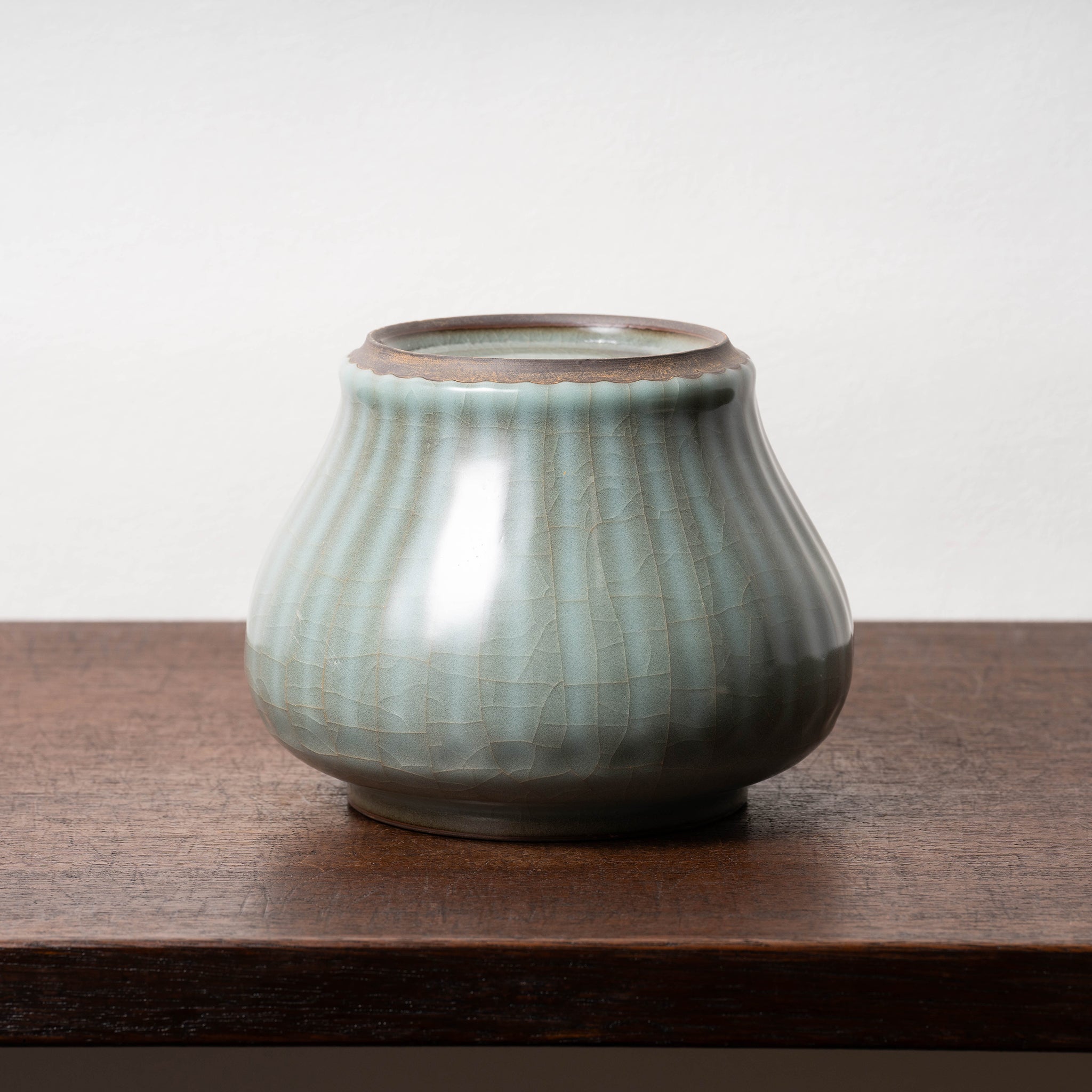 南宋官窯 青磁酒会壺（青磁棱腹盖罐） – 燦禾 SANKA