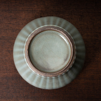 Southern Song Dynasty Celadon Wine Jar with Leaf Lid