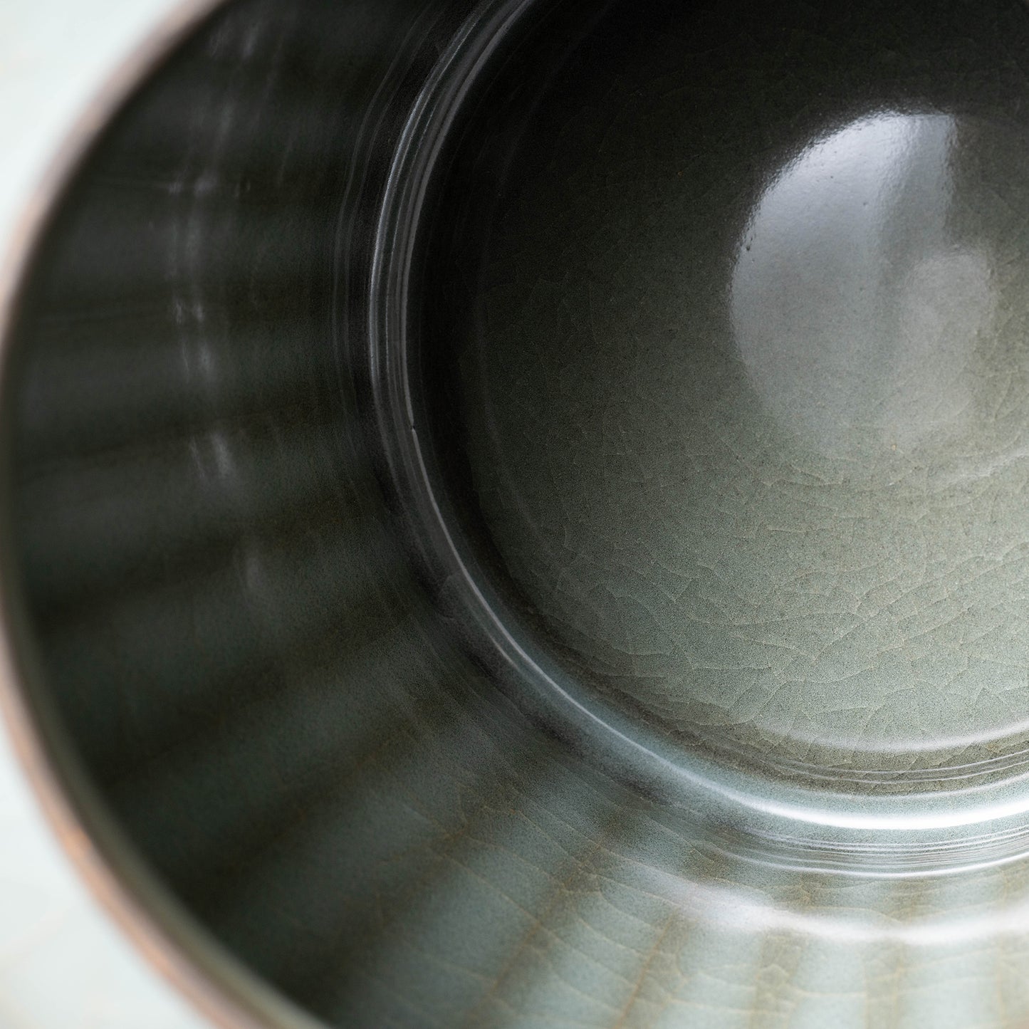 Southern Song Dynasty Celadon Wine Jar with Leaf Lid