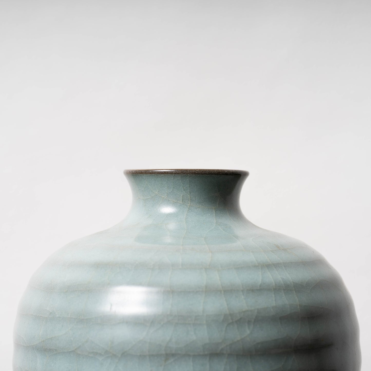 Southern Song Dynasty Celadon Meiping Bottle with String Relief Design