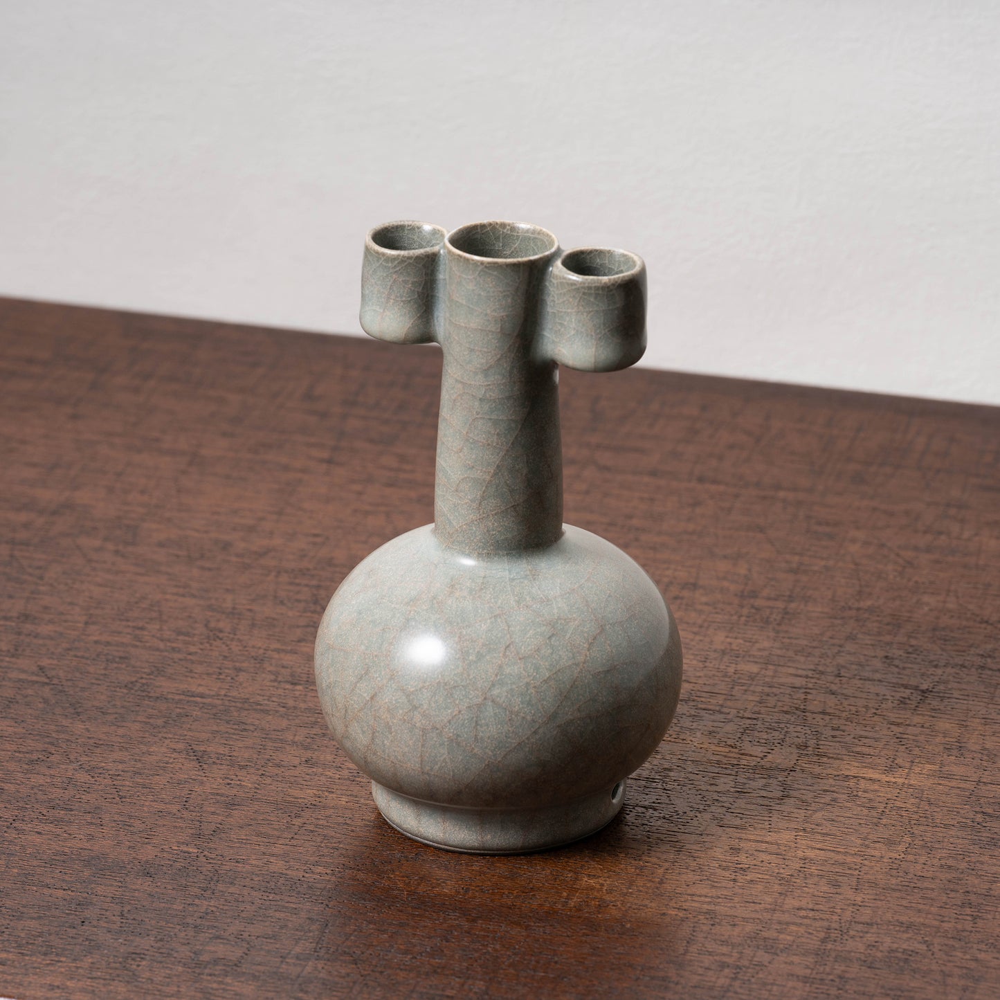 Southern Song Dynasty Guan Ware Celadon Vase with Cylindrical Handles