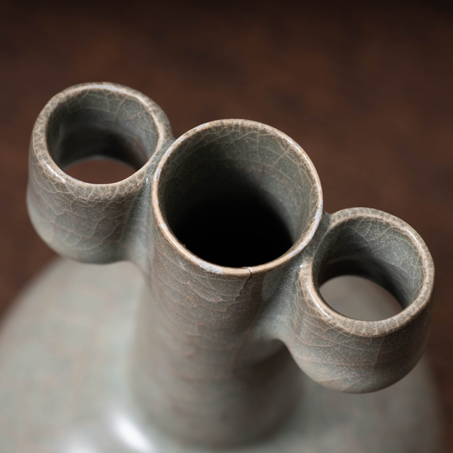 Southern Song Dynasty Guan Ware Celadon Vase with Cylindrical Handles