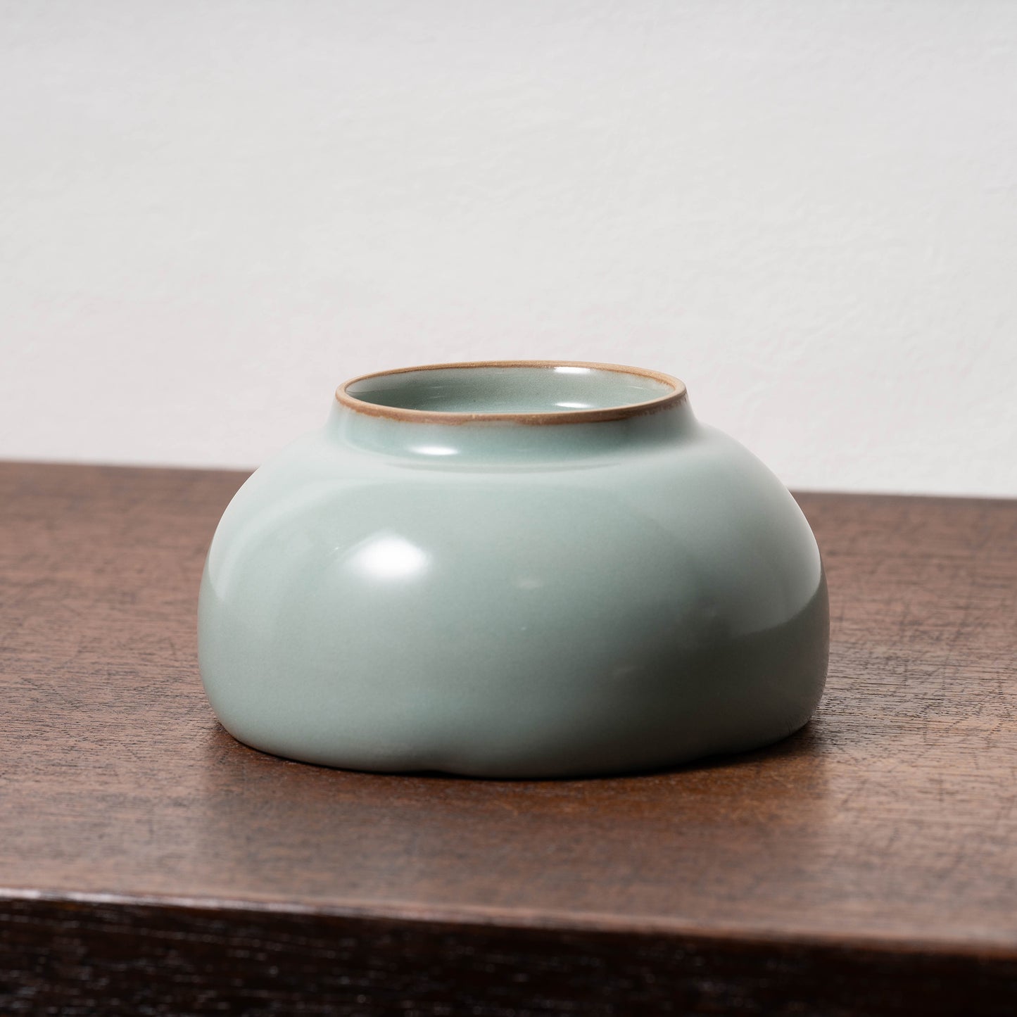 元代 龍泉窯系 青磁貼花花口碗