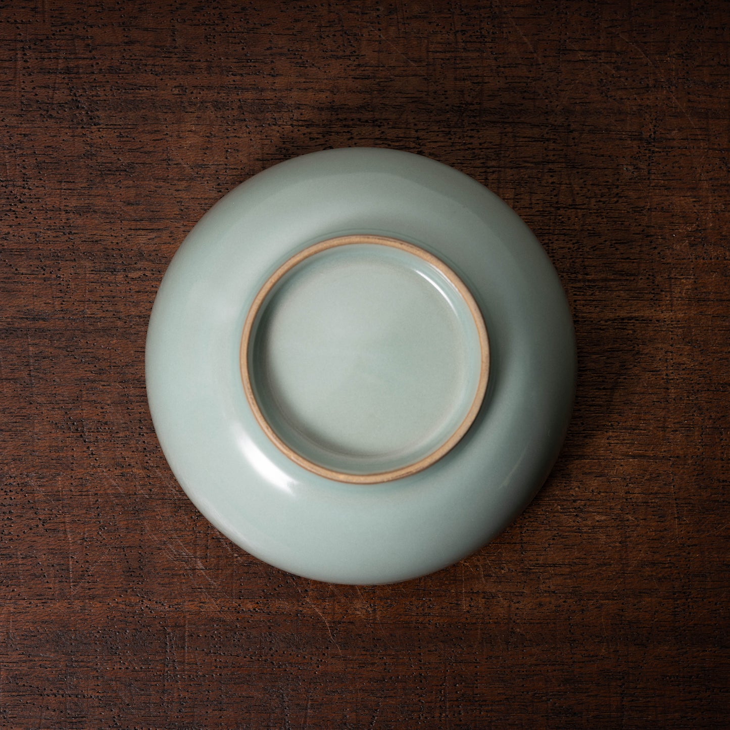 元代 龍泉窯系 青磁貼花花口碗