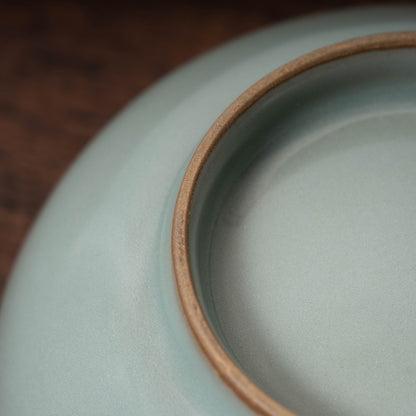 元代 龍泉窯系 青磁貼花花口碗