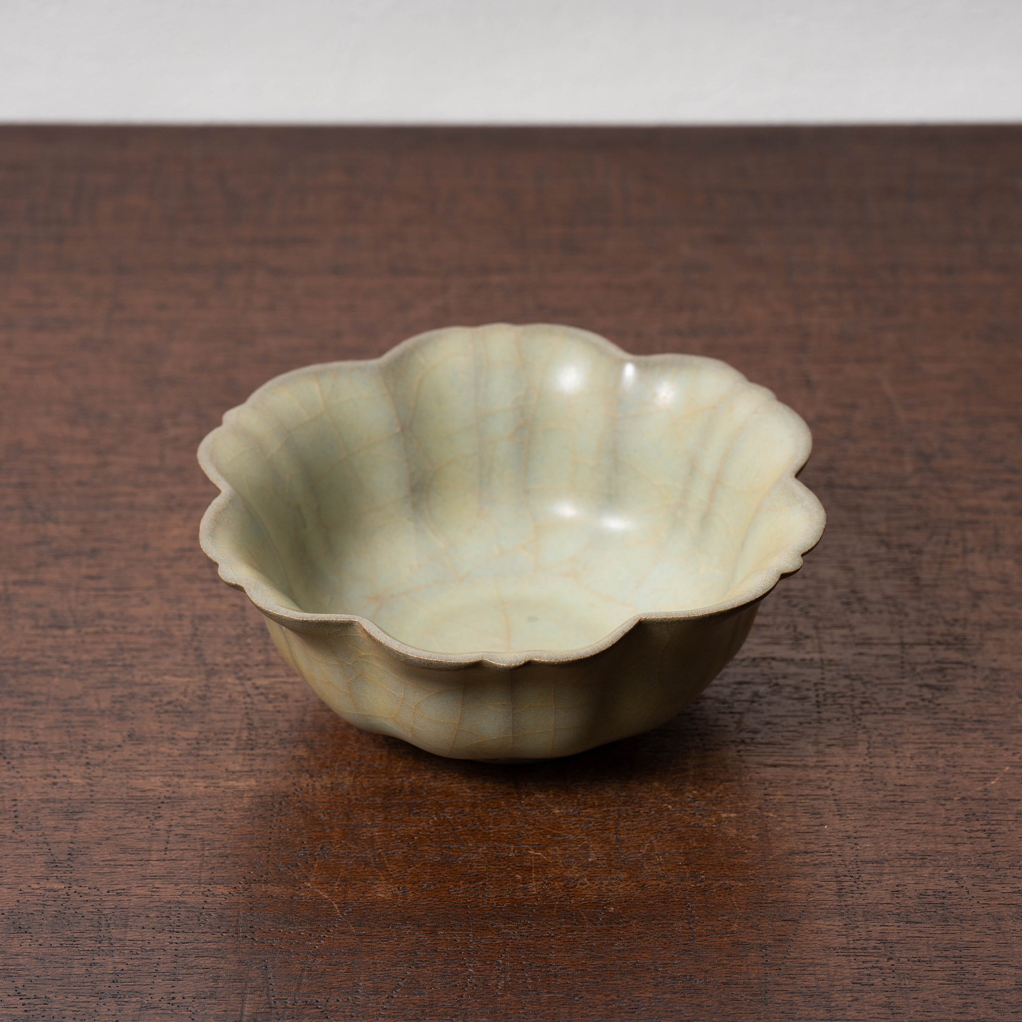 南宋官窯 青磁花口碗 – 燦禾 SANKA