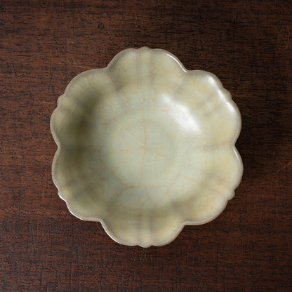 南宋官窯 青磁花口碗