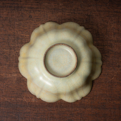 南宋官窯 青磁花口碗