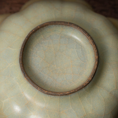 南宋官窯 青磁花口碗