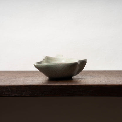 清代 哥窯豆莢形洗